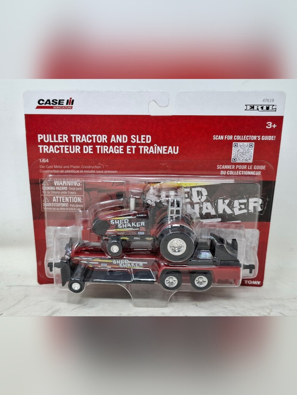 1/64 case ih pulling tractor and sled